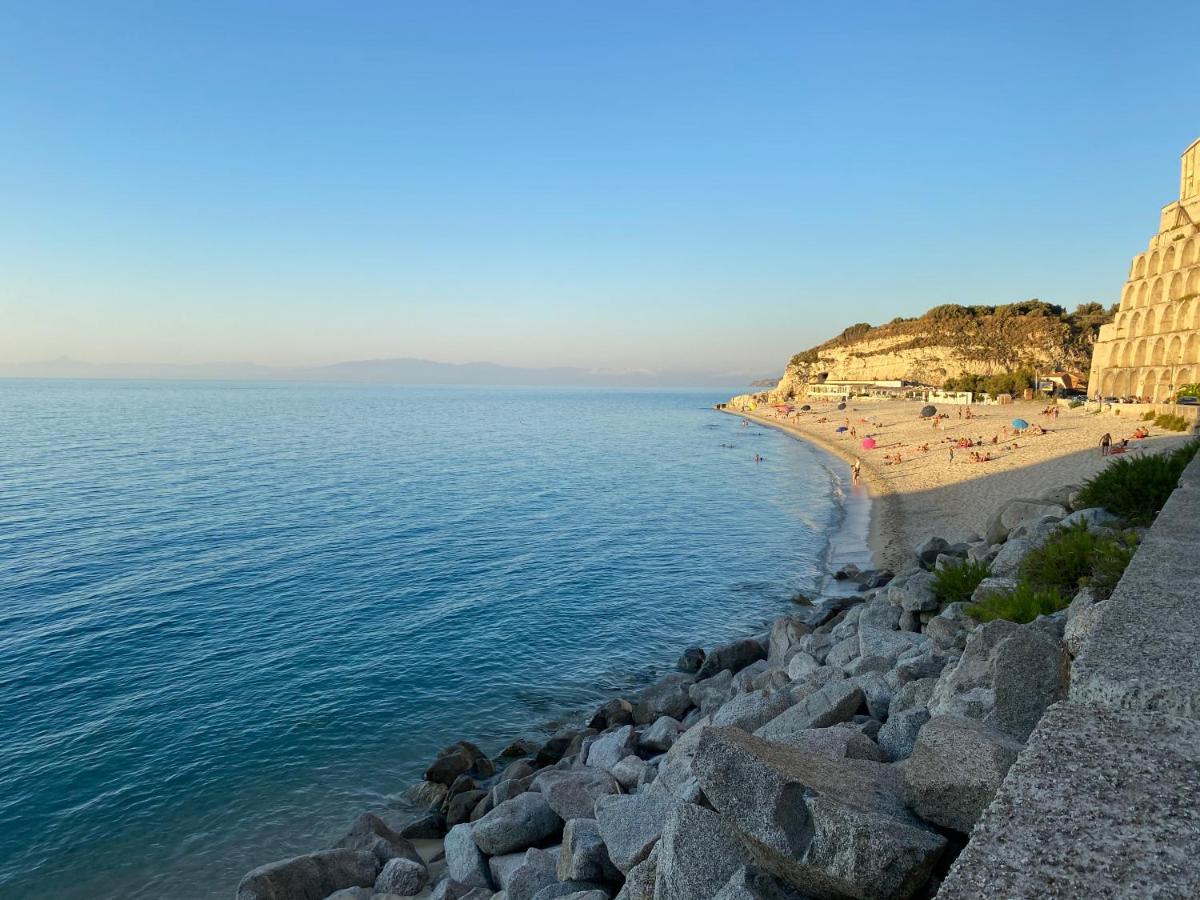 B&B Holiday Tropea Exteriör bild