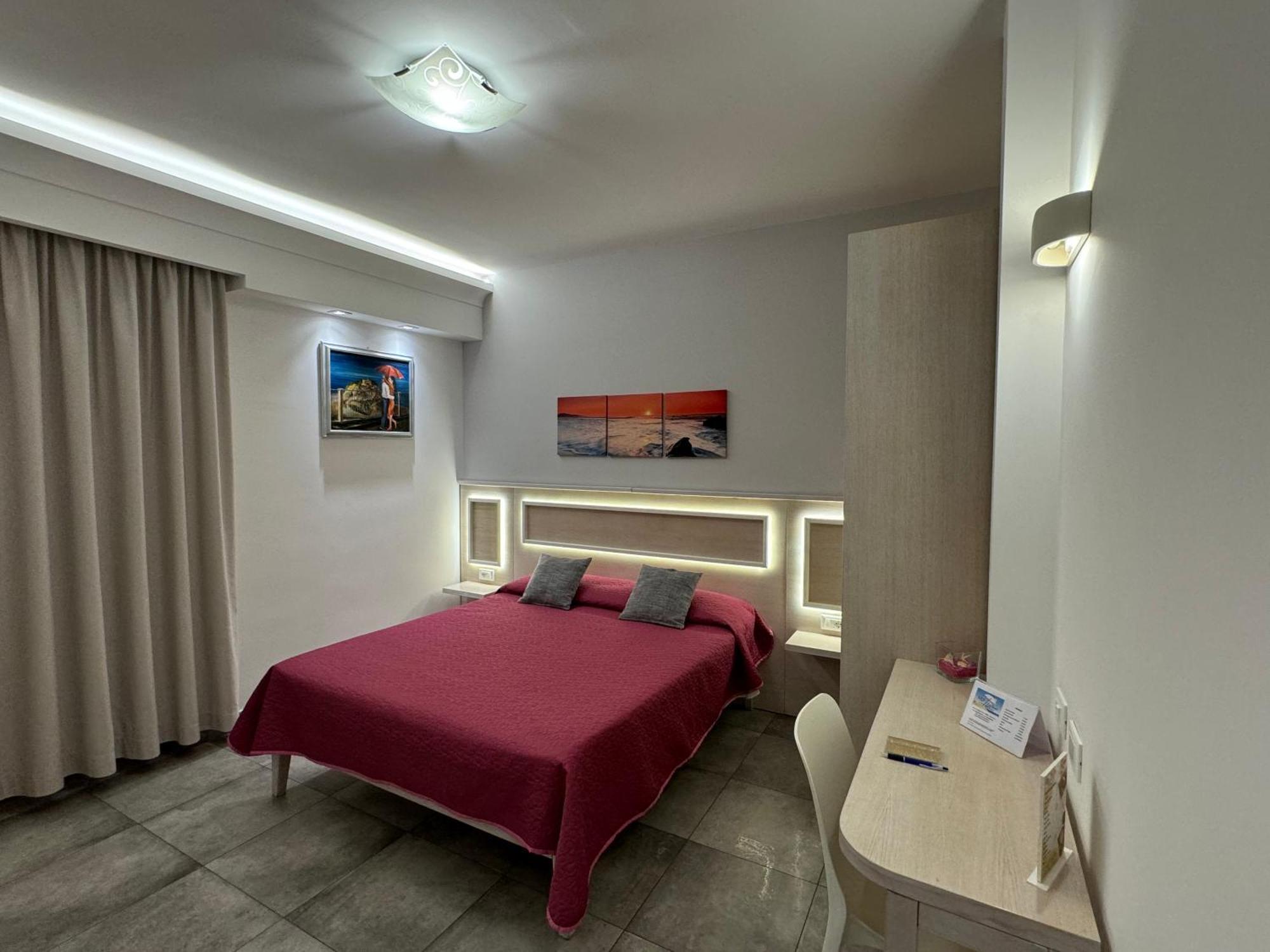 B&B Holiday Tropea Exteriör bild